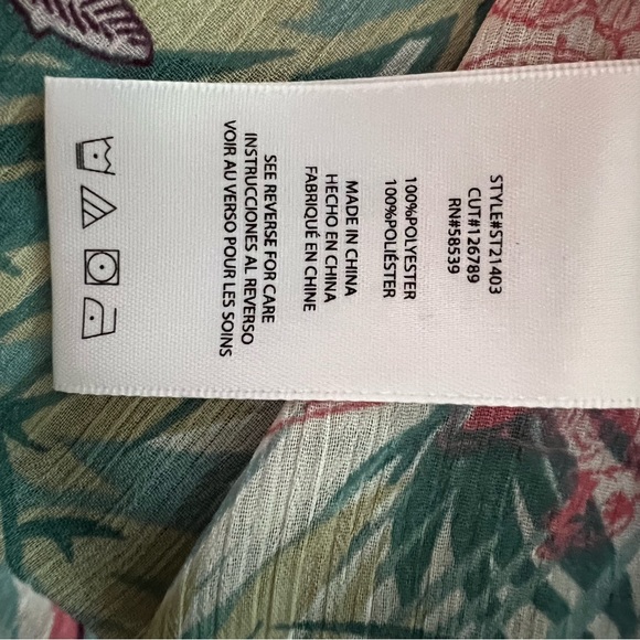 “Kut from the Kloth”Classy Sleeveless Blouse - Picture 9 of 12